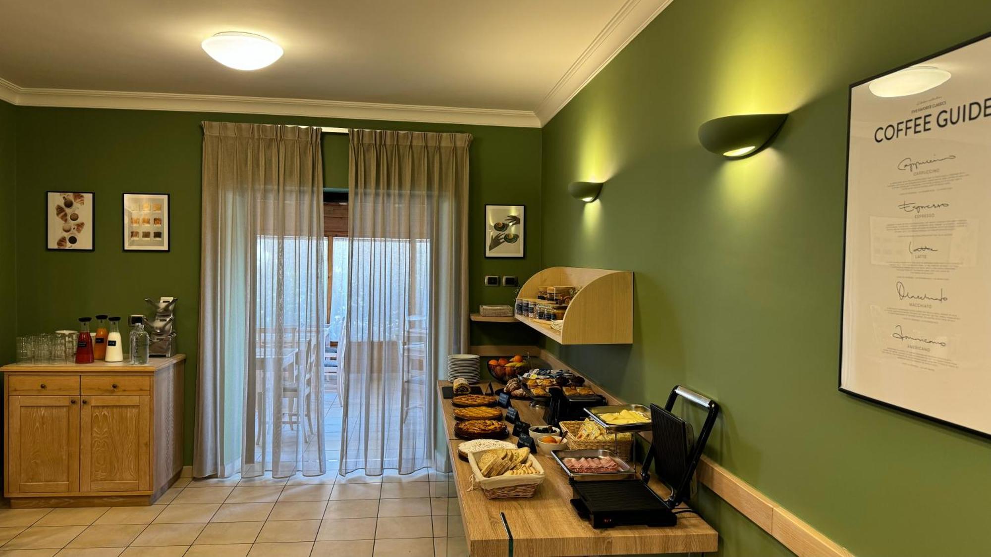 Hotel Cladan Asyż Zewnętrze zdjęcie